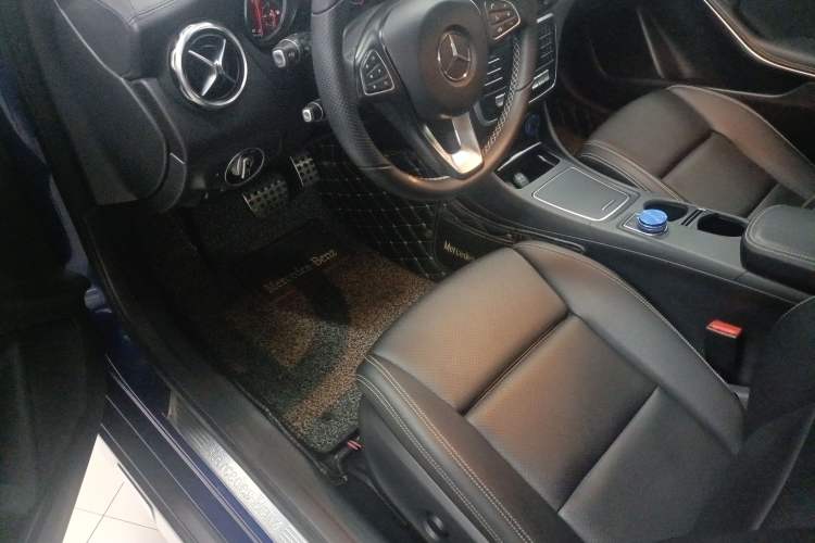 Used Mercedes-Benz GLA 2018 GLA 200 Fashion Model Interior 2