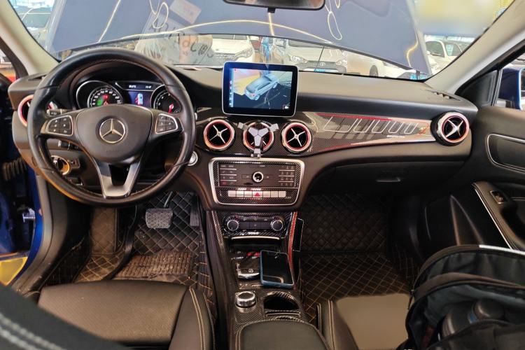 Used Mercedes-Benz GLA 2018 GLA 200 Sport Edition Interior 2