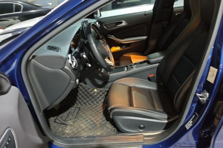 Used Mercedes-Benz GLA 2018 GLA 200 Fashion Model Left Front Seat