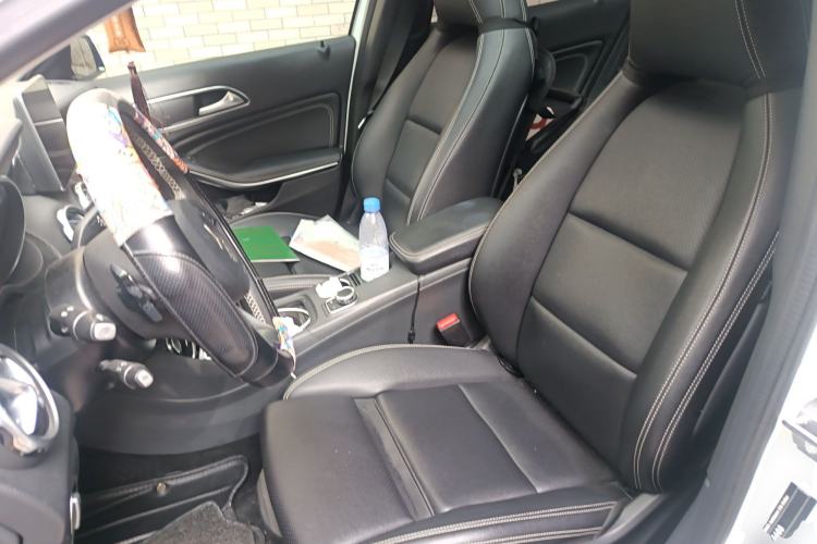 Used Mercedes-Benz GLA 2018 GLA 220 4MATIC Sport Edition Left Front Seat