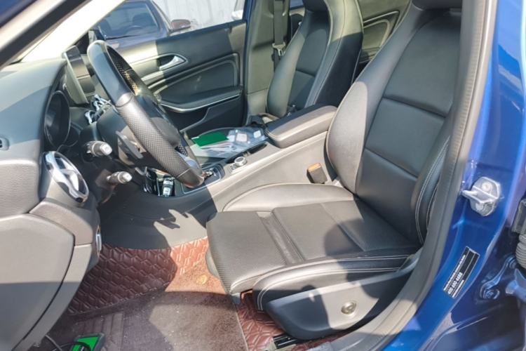 Used Mercedes-Benz GLA 2018 GLA 200 Sport Edition Left Front Seat