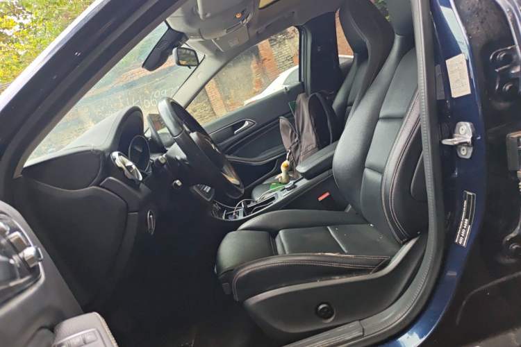 Used Mercedes-Benz GLA 2018 GLA 200 Fashion Model Left Front Seat