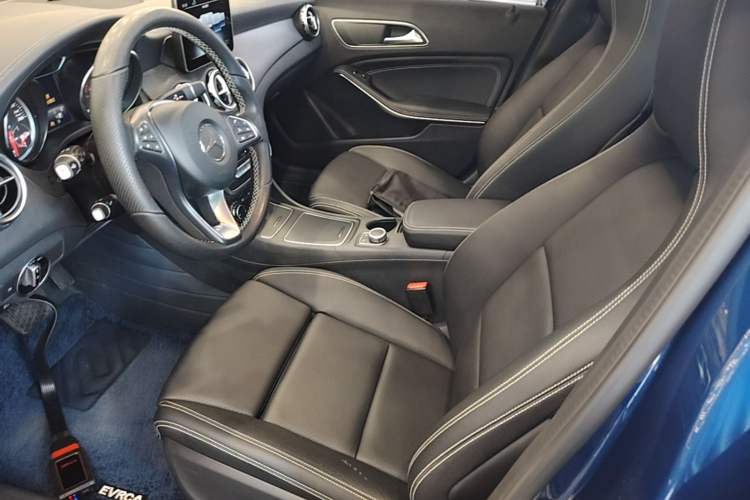 Used Mercedes-Benz GLA 2018 GLA 200 Fashion Model Left Front Seat