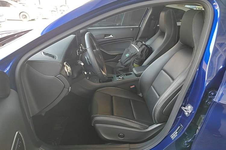 Used Mercedes-Benz GLA 2018 GLA 200 Fashion Model Left Front Seat
