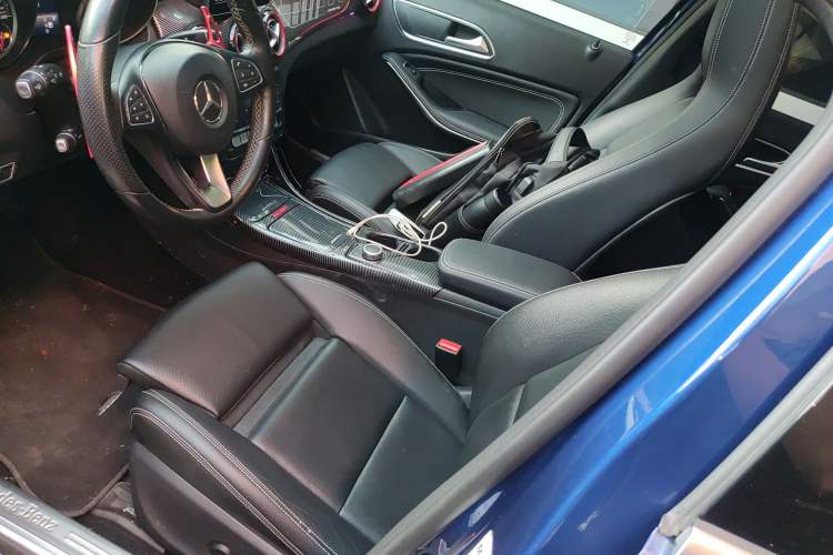 Used Mercedes-Benz GLA 2018 GLA 200 Sport Edition Left Front Seat