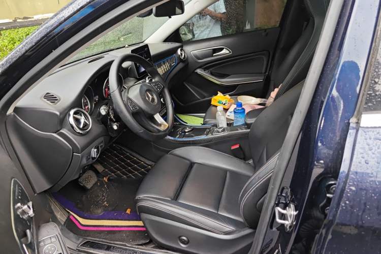 Used Mercedes-Benz GLA 2018 GLA 200 Sport Edition Left Front Seat