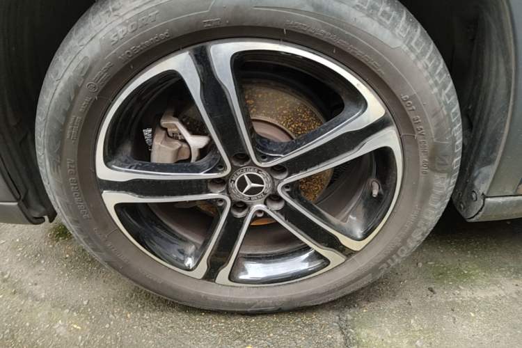 Used Mercedes-Benz GLA 2018 GLA 200 Fashion Model Left Front Wheel Hub