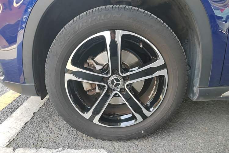 Used Mercedes-Benz GLA 2018 GLA 200 Fashion Model Left Front Wheel Hub