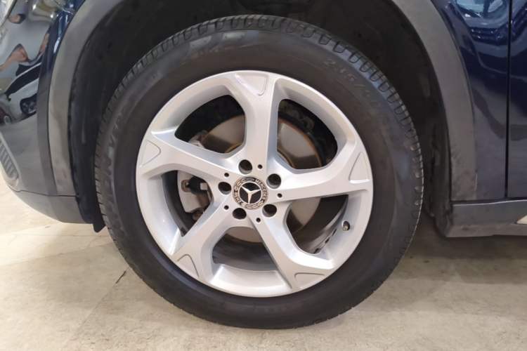Used Mercedes-Benz GLA 2018 GLA 200 Sport Edition Left Front Wheel Hub