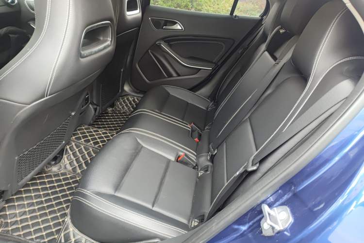 Used Mercedes-Benz GLA 2018 GLA 200 Sport Edition Left Rear Seat