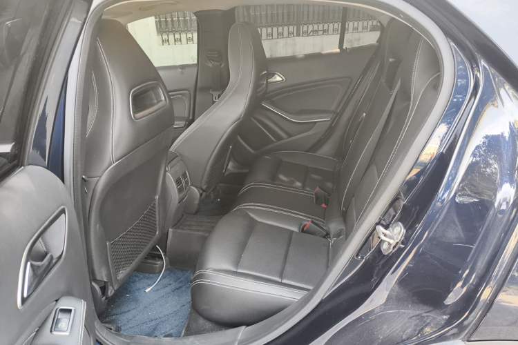 Used Mercedes-Benz GLA 2018 GLA 200 Fashion Model Left Rear Seat