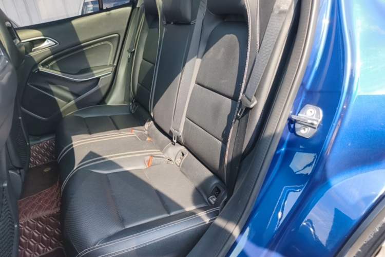 Used Mercedes-Benz GLA 2018 GLA 200 Sport Edition Left Rear Seat