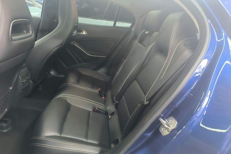 Used Mercedes-Benz GLA 2018 GLA 220 4MATIC Sport Edition Left Rear Seat