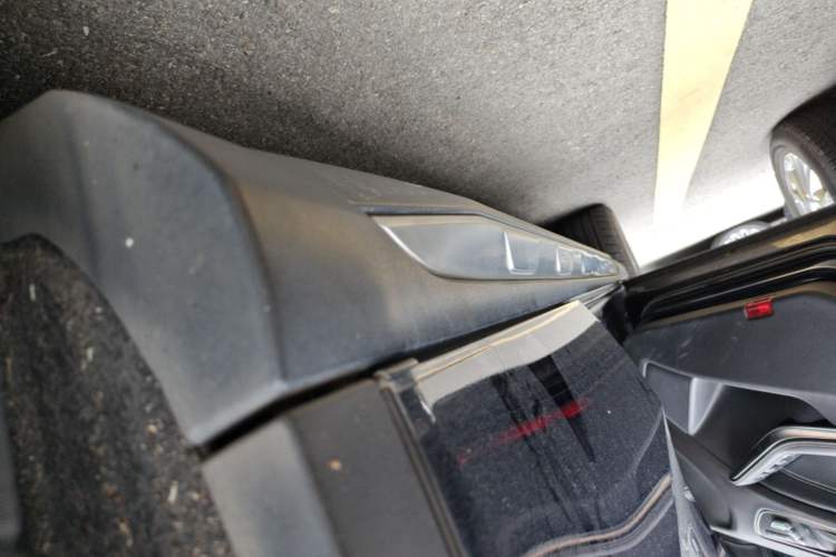 Used Mercedes-Benz GLA 2018 GLA 200 Sport Edition Left Side Sill