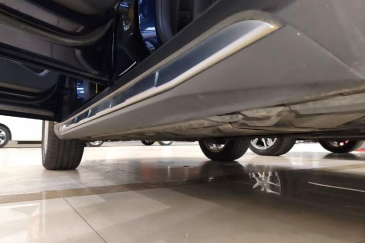 Used Mercedes-Benz GLA 2018 GLA 200 Sport Edition Left Side Sill