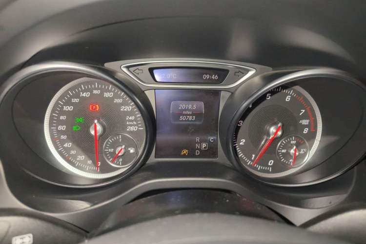 Used Mercedes-Benz GLA 2018 GLA 200 Sport Edition Odometer Close Up