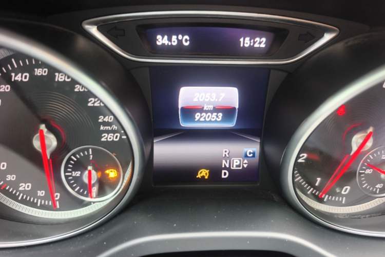 Used Mercedes-Benz GLA 2018 GLA 200 Sport Edition Odometer Close Up