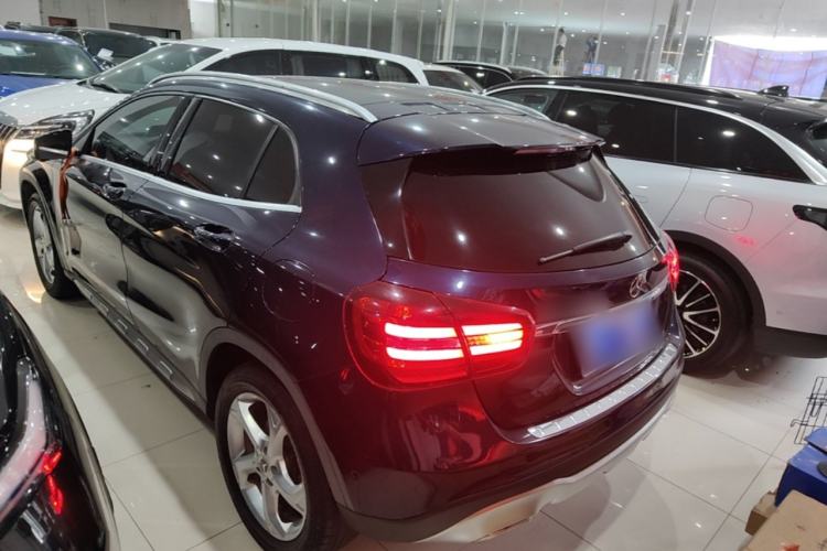 Used Mercedes-Benz GLA 2018 GLA 200 Sport Edition Rear Left 45 Deg