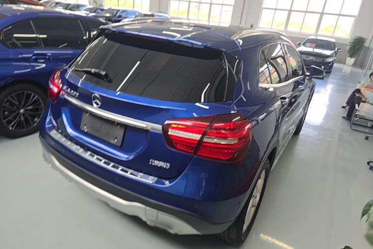 Used Mercedes-Benz GLA 2018 GLA 200 Sport Edition Rear Right 45 Deg
