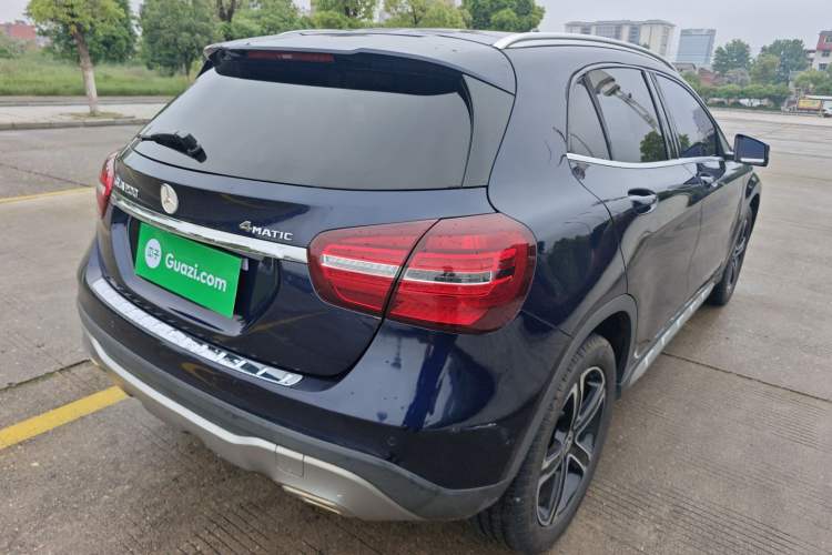 Used Mercedes-Benz GLA 2018 GLA 200 Fashion Model Rear Right 45 Deg