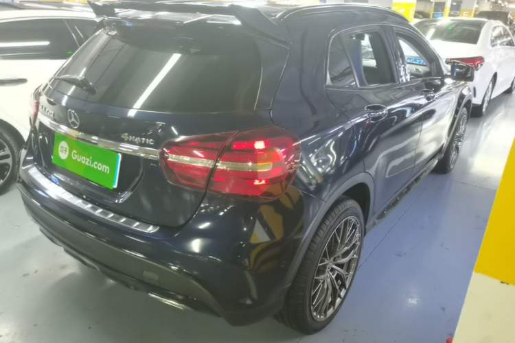 Used Mercedes-Benz GLA 2018 GLA 220 4MATIC Sport Edition Rear Right 45 Deg