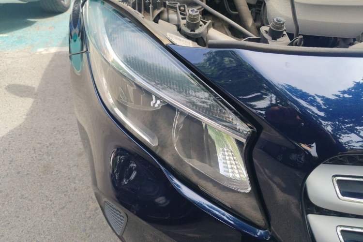 Used Mercedes-Benz GLA 2018 GLA 200 Sport Edition Right Front Headlight