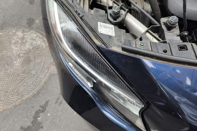 Used Mercedes-Benz GLA 2018 GLA 200 Sport Edition Right Front Headlight