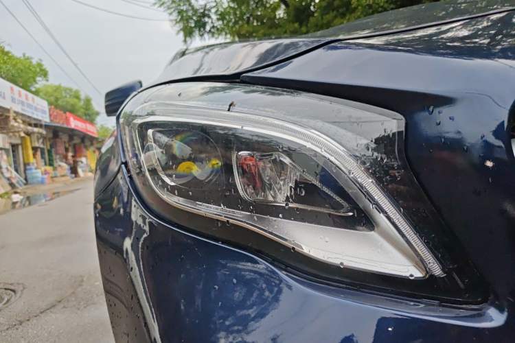 Used Mercedes-Benz GLA 2018 GLA 200 Fashion Model Right Front Headlight