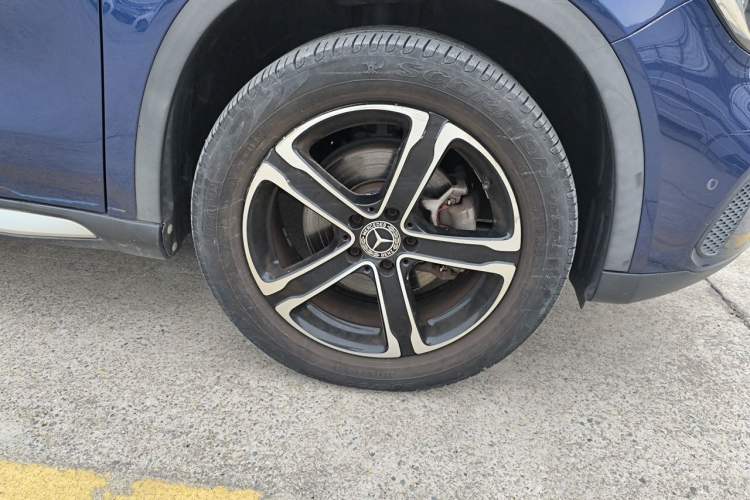 Used Mercedes-Benz GLA 2018 GLA 200 Fashion Model Right Front Wheel Hub