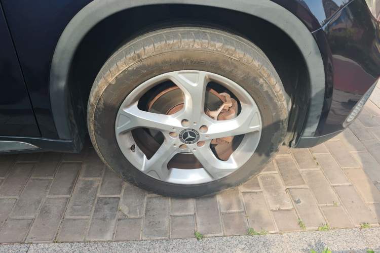 Used Mercedes-Benz GLA 2018 GLA 200 Sport Edition Right Front Wheel Hub