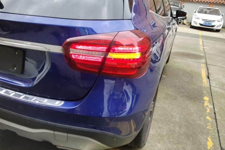 Used Mercedes-Benz GLA 2018 GLA 200 Fashion Model Right Rear Taillight