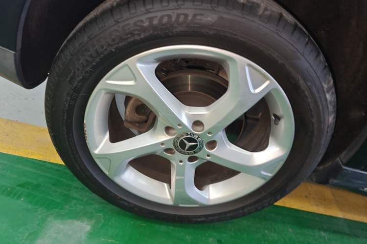Used Mercedes-Benz GLA 2018 GLA 200 Sport Edition Right Rear Wheel Hub