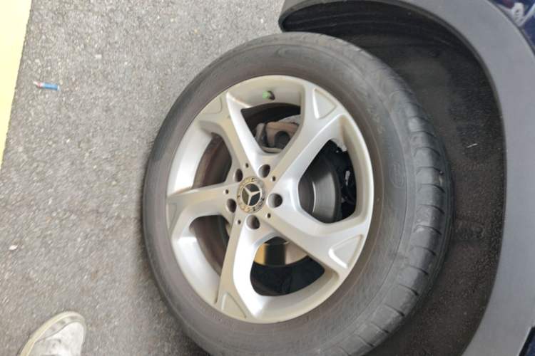 Used Mercedes-Benz GLA 2018 GLA 200 Sport Edition Right Rear Wheel Hub