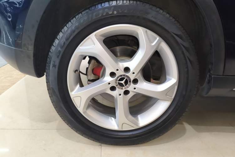 Used Mercedes-Benz GLA 2018 GLA 200 Sport Edition Right Rear Wheel Hub