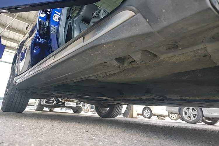 Used Mercedes-Benz GLA 2018 GLA 200 Fashion Model Right Side Sill
