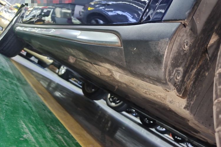 Used Mercedes-Benz GLA 2018 GLA 200 Sport Edition Right Side Sill