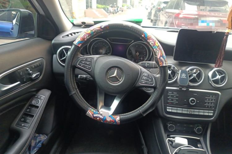 Used Mercedes-Benz GLA 2018 GLA 220 4MATIC Sport Edition Steering Wheel