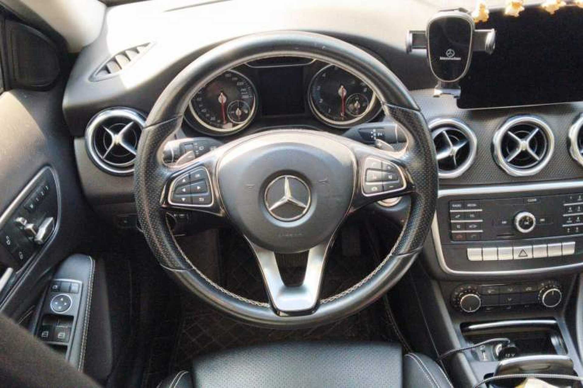 Used Mercedes-Benz GLA 2018 GLA 200 Sport Edition Steering Wheel