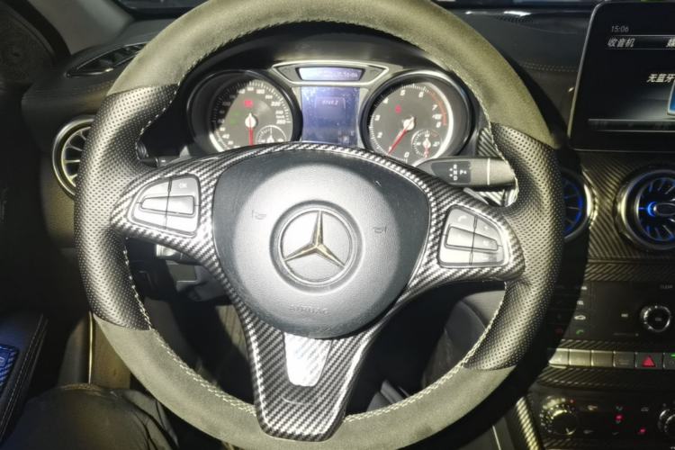 Used Mercedes-Benz GLA 2018 GLA 220 4MATIC Sport Edition Steering Wheel