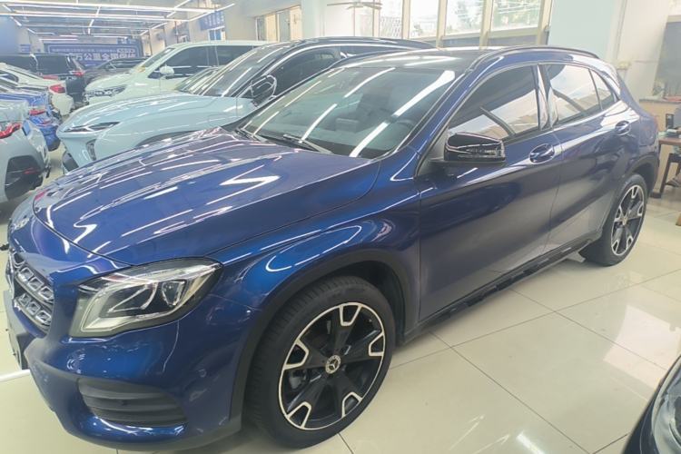Used Mercedes-Benz GLA 2018 GLA 220 4MATIC Sport Edition Guazi used car, China used car export, Used car for sale, Used cars, Cheapest cars for sale