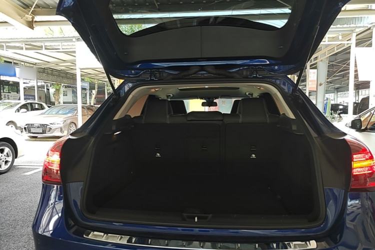 Used Mercedes-Benz GLA 2018 GLA 200 Fashion Model Trunk