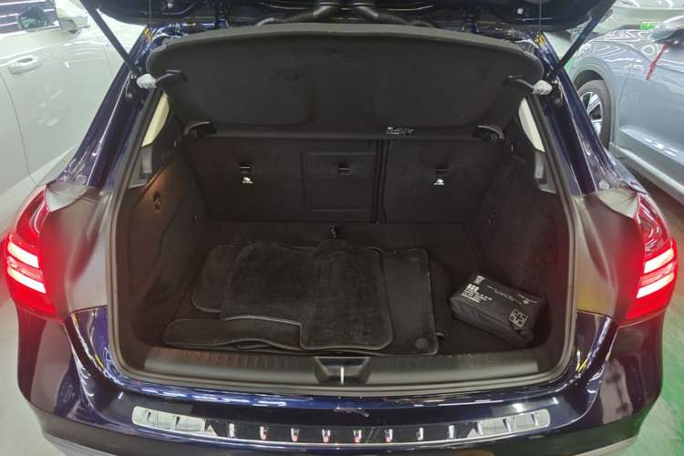 Used Mercedes-Benz GLA 2018 GLA 200 Sport Edition Trunk