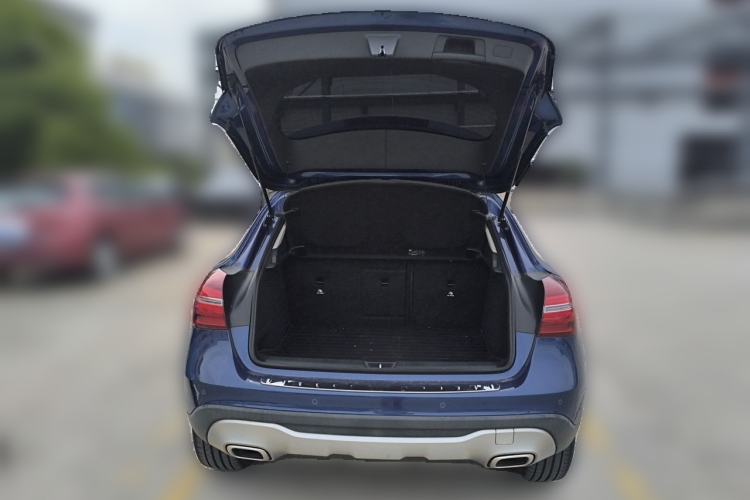 Used Mercedes-Benz GLA 2018 GLA 200 Fashion Model Trunk