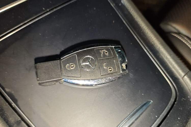 Used Mercedes-Benz GLA 2018 GLA 200 Fashion Model Vehicle Key