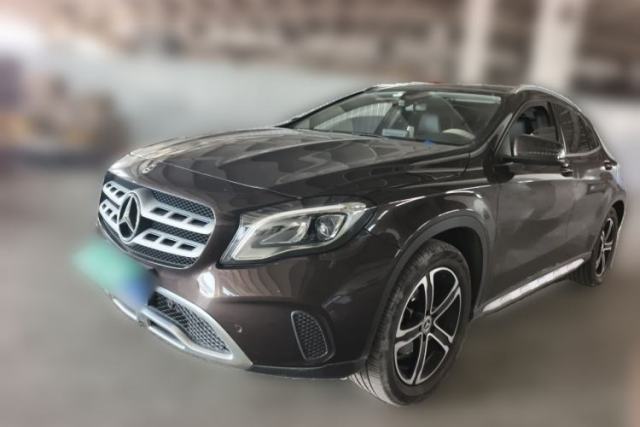 Ojetý Mercedes-Benz GLA 2018 GLA 200 Fashion Model