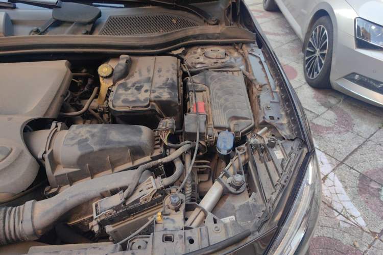 Used Mercedes-Benz GLA 2018 GLA 220 4MATIC Sport Edition Engine Bay Left