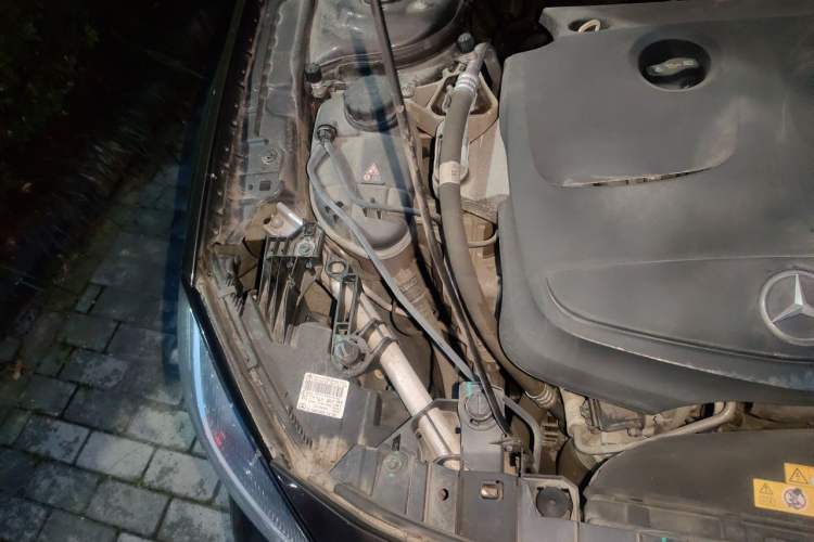 Used Mercedes-Benz GLA 2018 GLA 200 Sport Edition Engine Bay Right