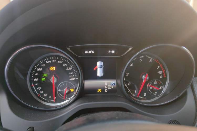 Used Mercedes-Benz GLA 2018 GLA 220 4MATIC Sport Edition Instrument Cluster