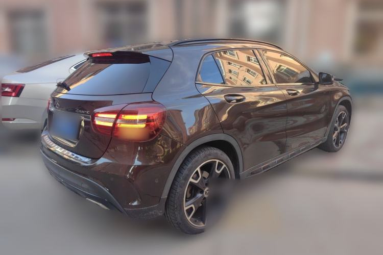 Used Mercedes-Benz GLA 2018 GLA 220 4MATIC Sport Edition Rear Right 45 Deg