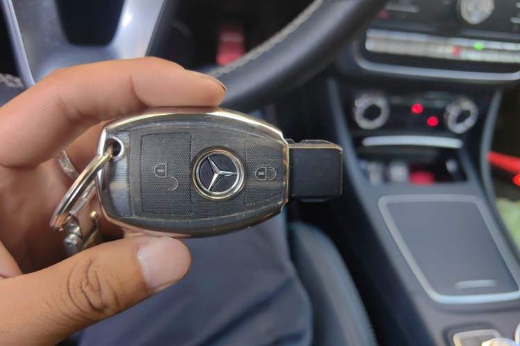 Used Mercedes-Benz GLA 2018 GLA 220 4MATIC Sport Edition Vehicle Key